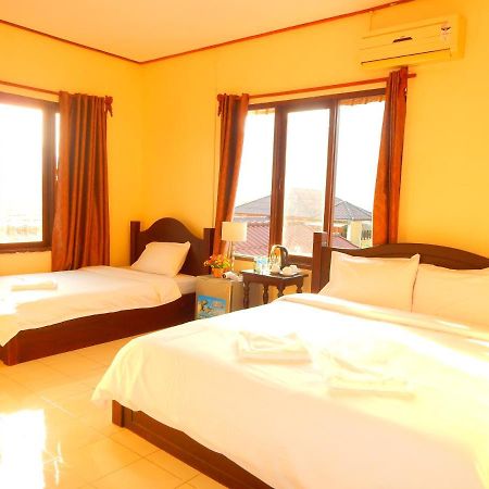 Vang Vieng Camellia Hotel Екстер'єр фото