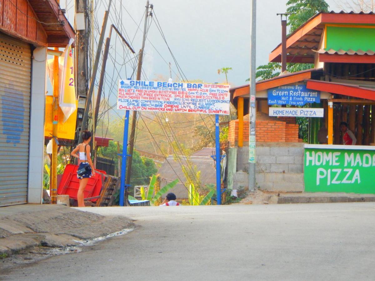 Vang Vieng Camellia Hotel Екстер'єр фото