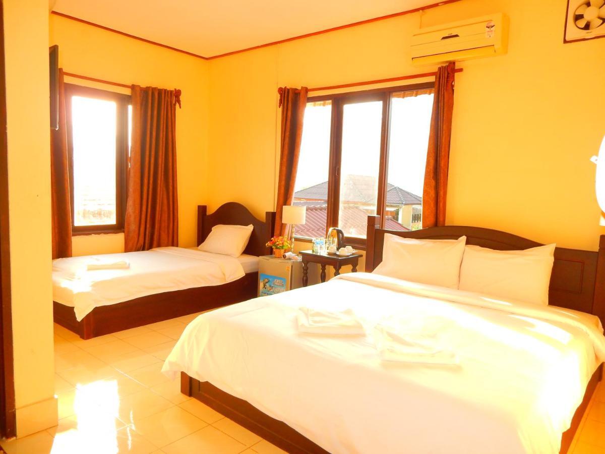 Vang Vieng Camellia Hotel Екстер'єр фото
